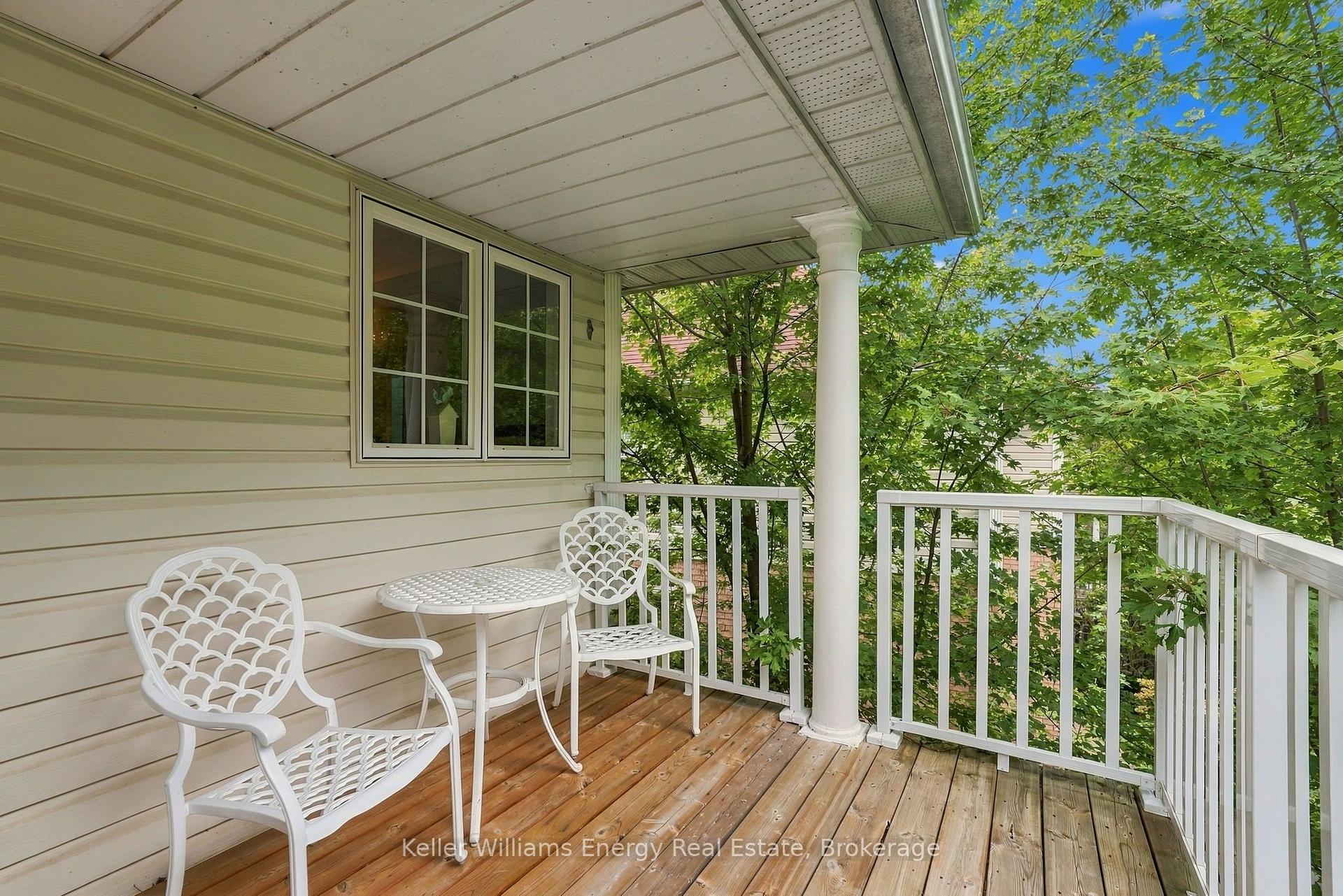 990 Glenbourne Drive