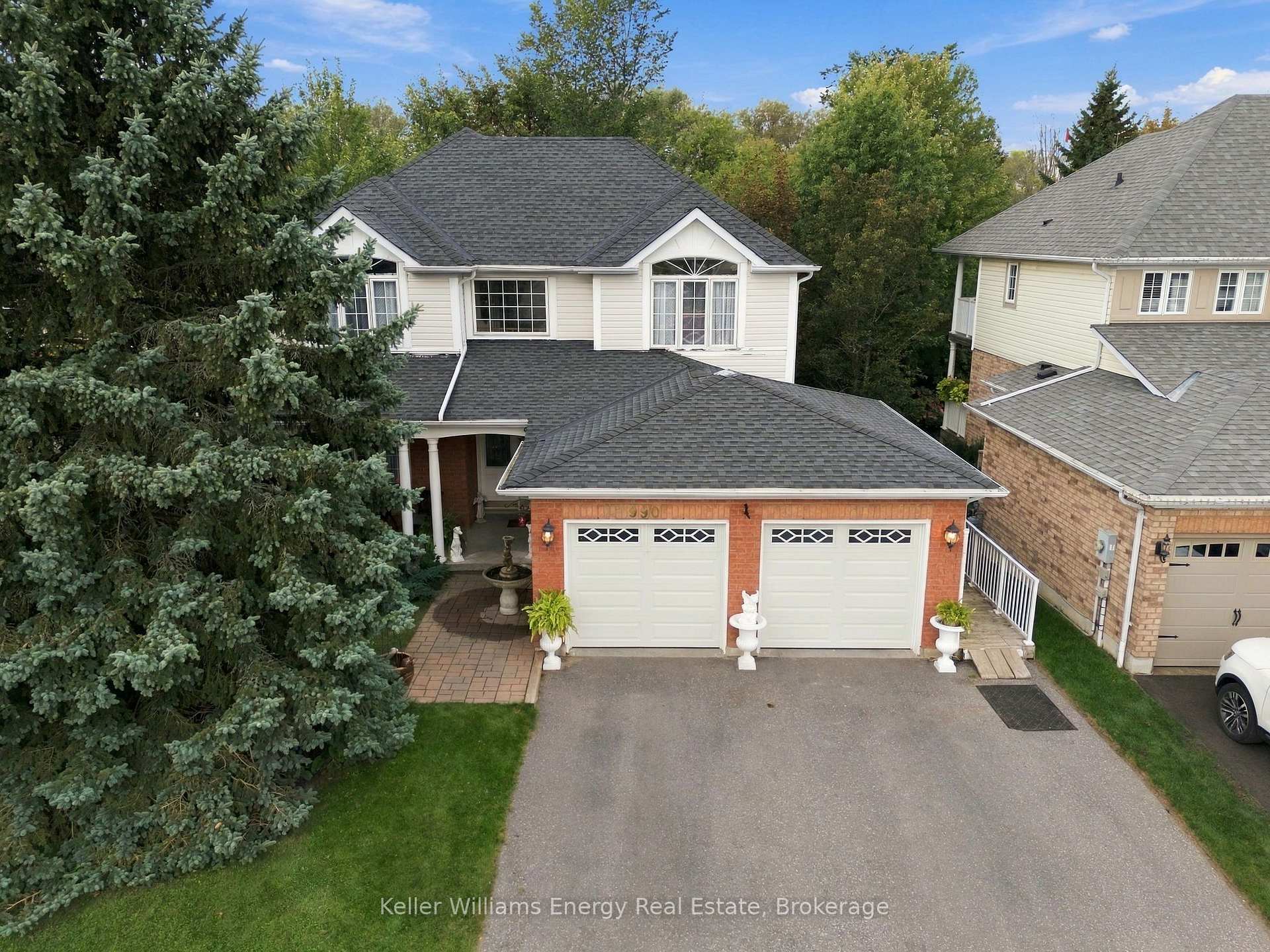 990 Glenbourne Drive