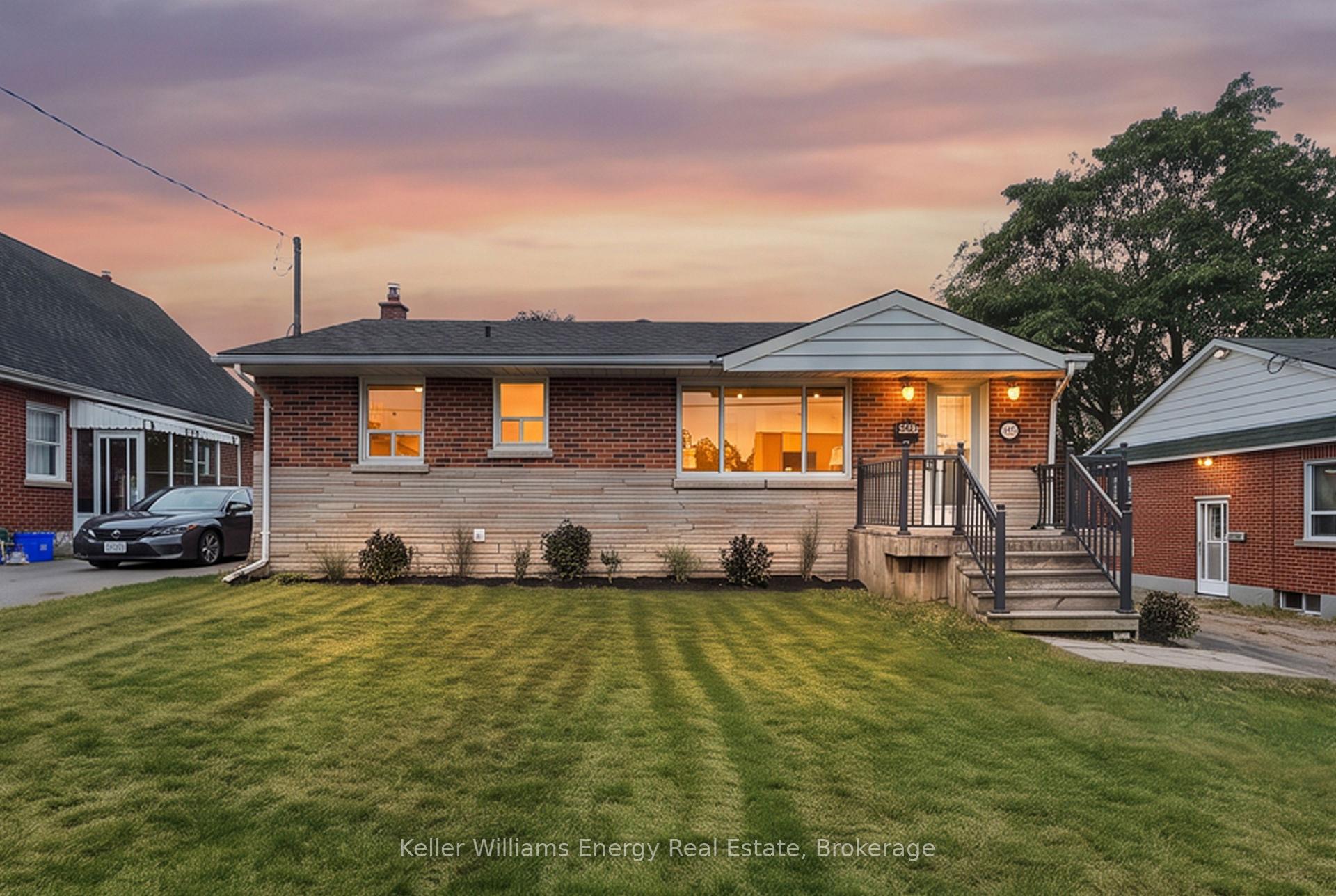 54 Eastlawn Street Oshawa On Ca L1h 7j8 E14033176