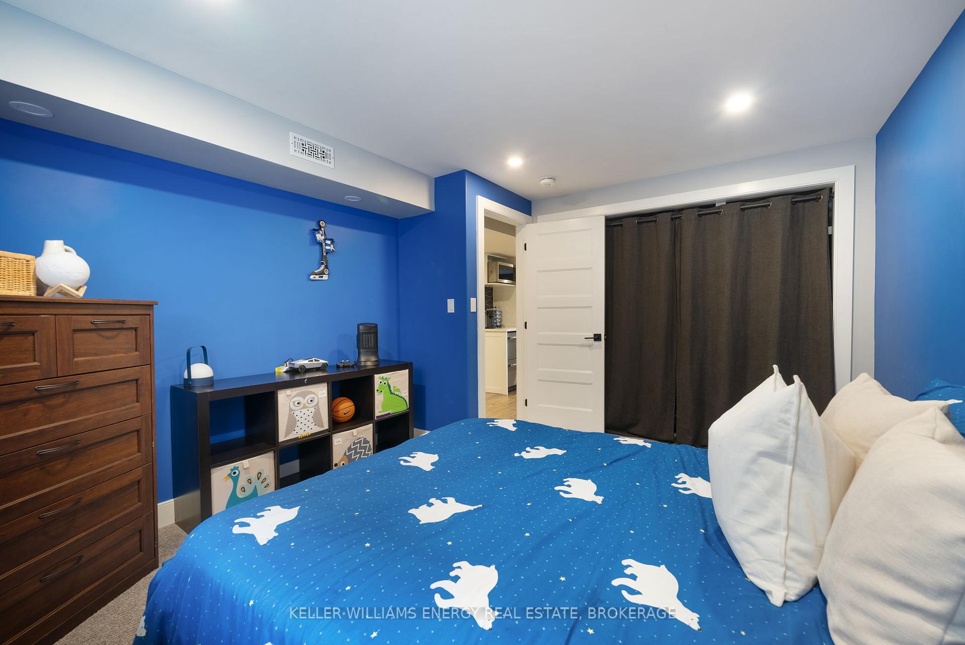53 MERCEDES Drive