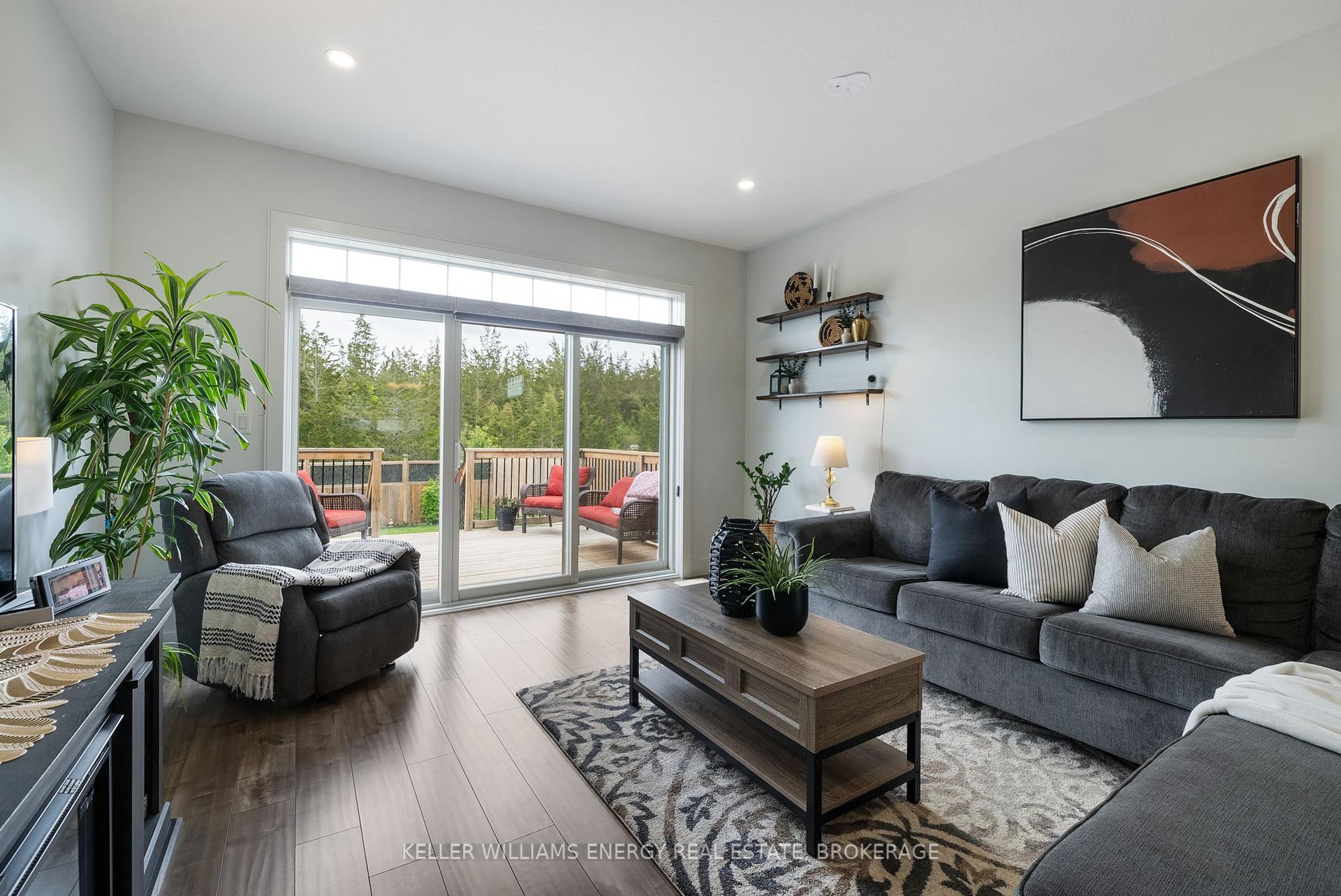 53 MERCEDES Drive