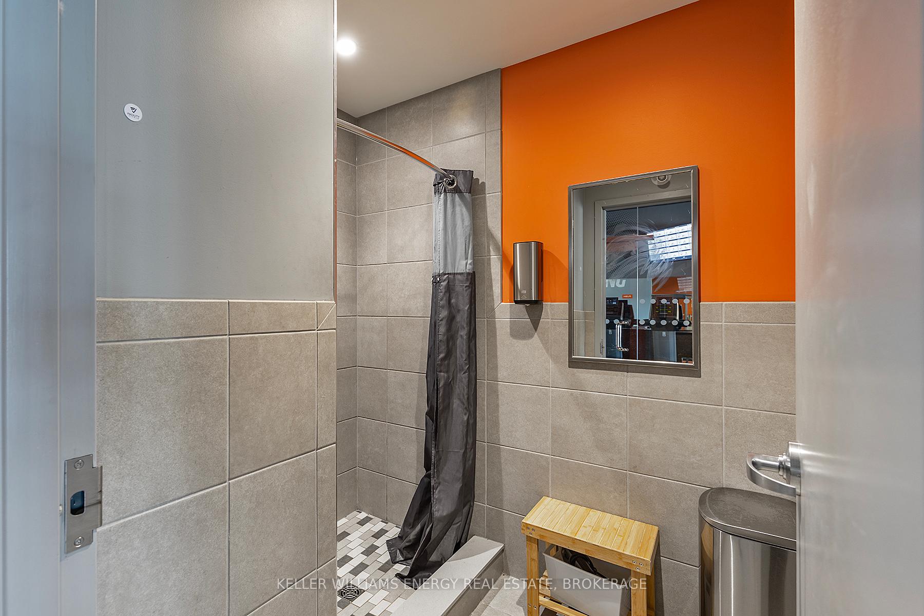 #6B - 500 Gardiners Road Unit: 6B
