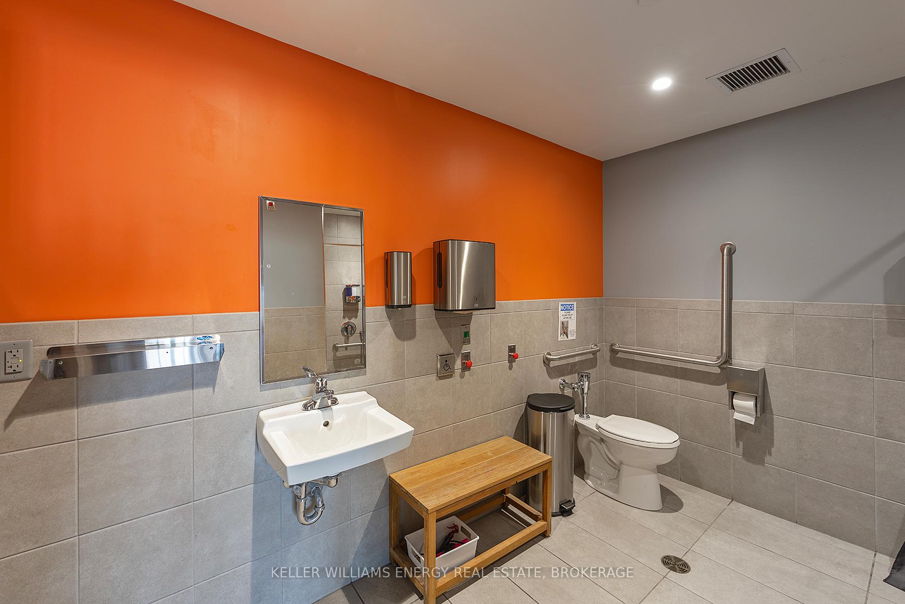 #6B - 500 Gardiners Road Unit: 6B