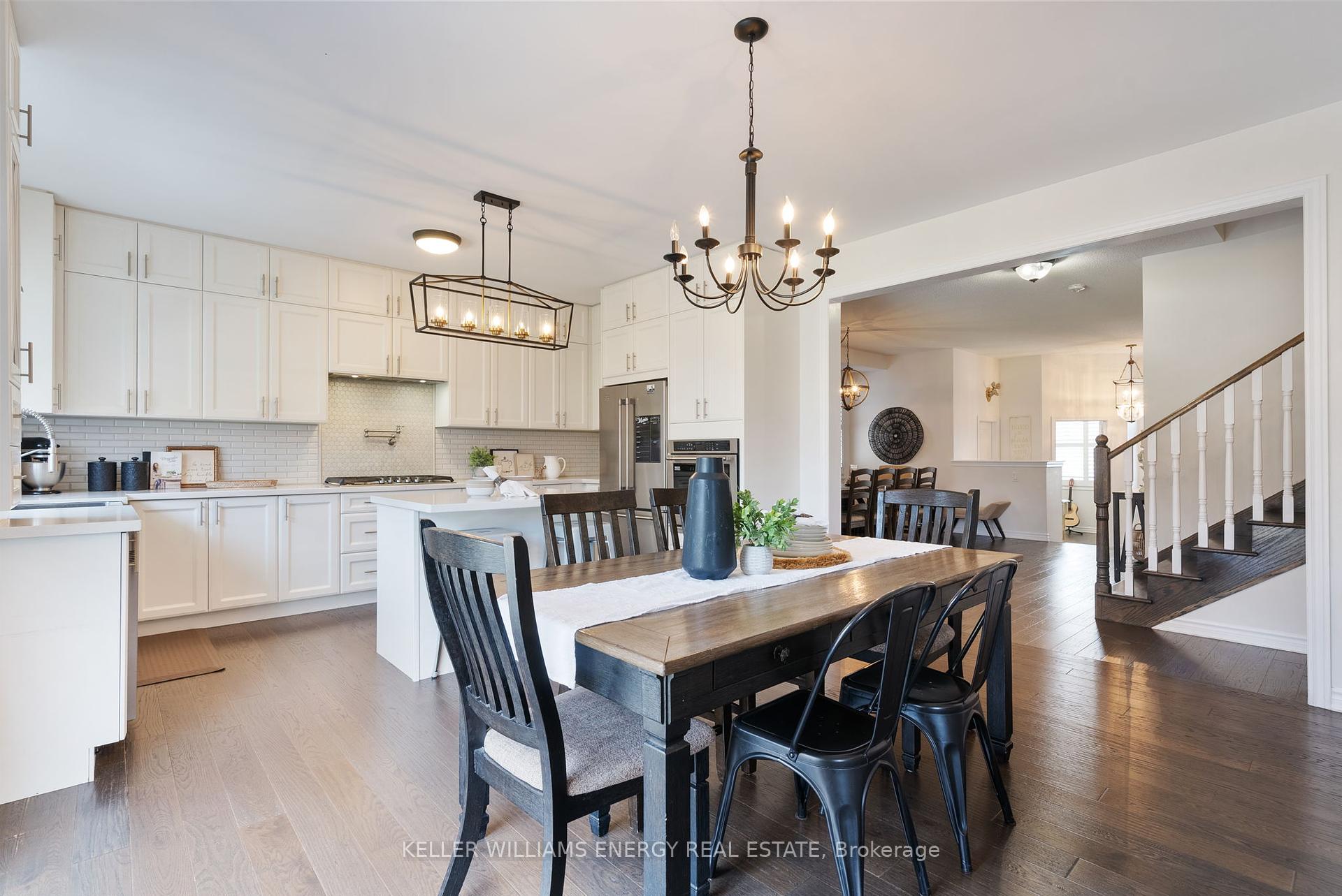 17 MELROSE Drive