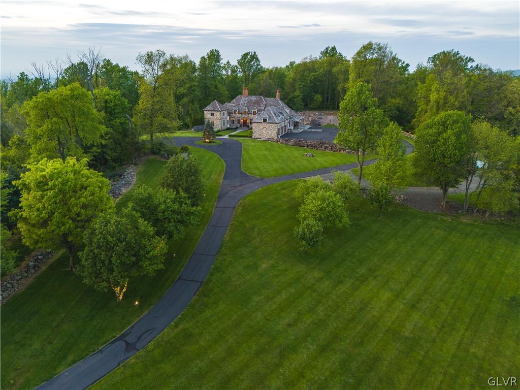 4487 Farview Lane
