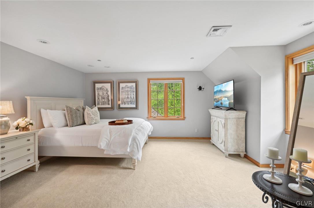 4487 Farview Lane