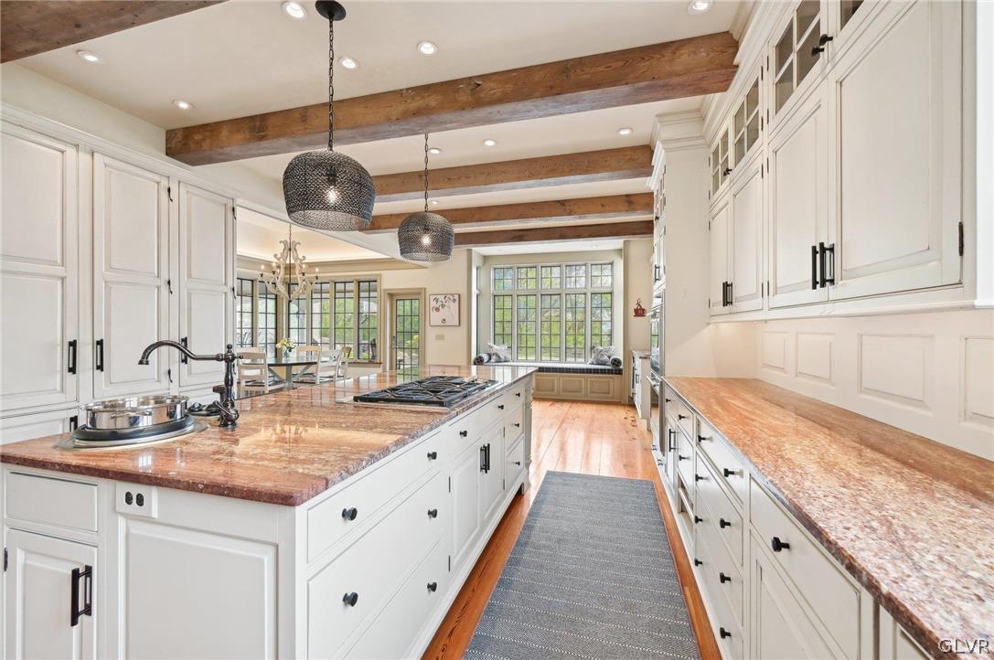 4487 Farview Lane