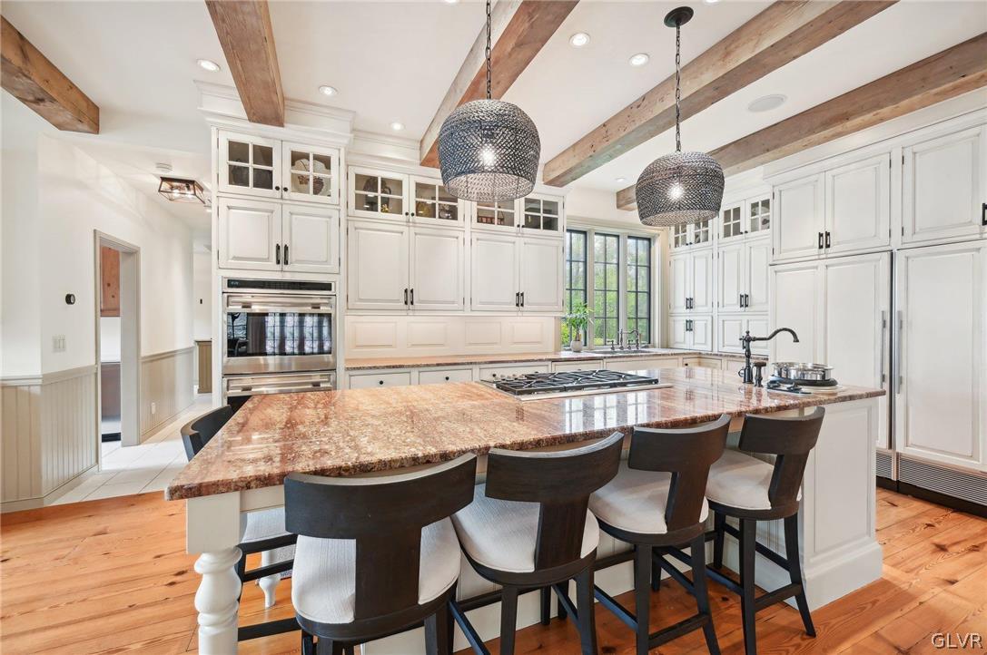 4487 Farview Lane