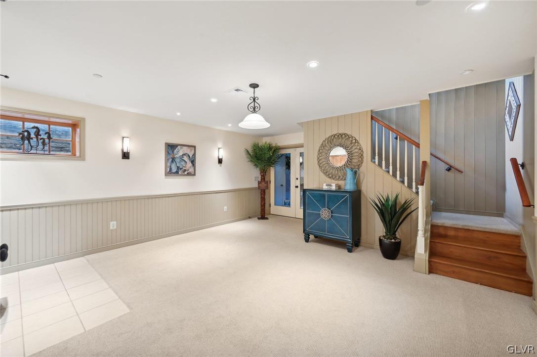 4487 Farview Lane