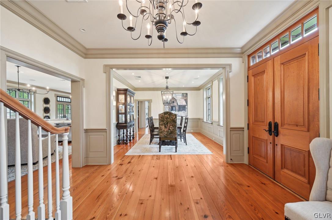 4487 Farview Lane