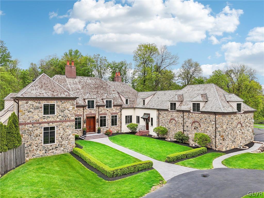 4487 Farview Lane
