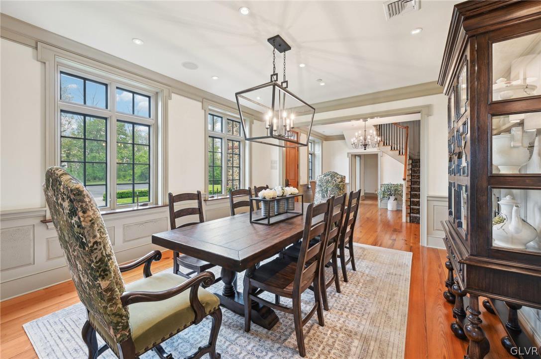 4487 Farview Lane