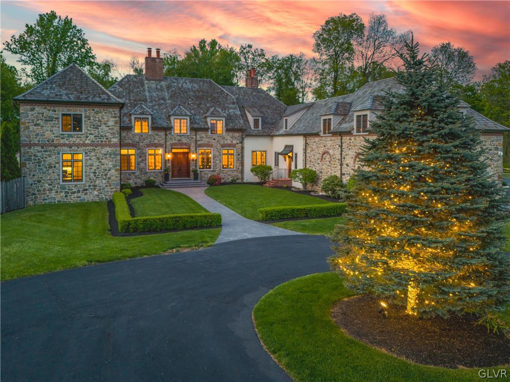 4487 Farview Lane