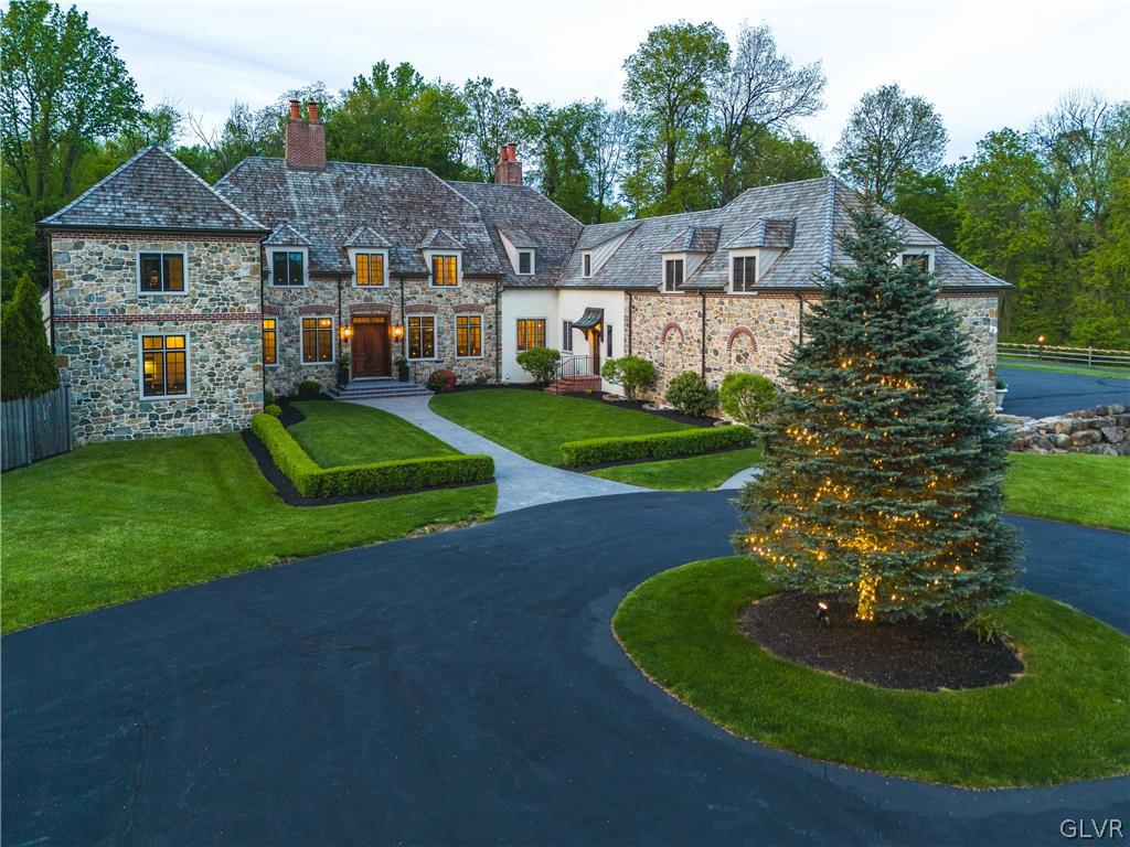 4487 Farview Lane