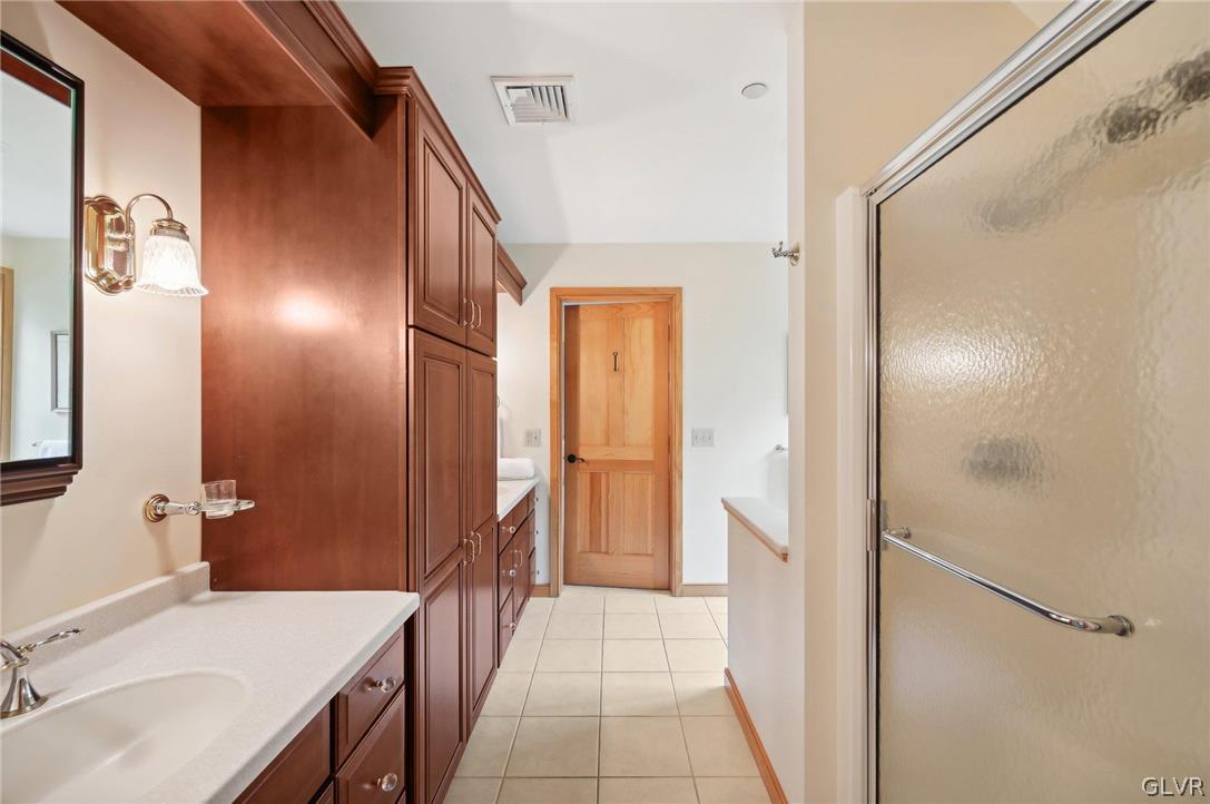 4487 Farview Lane
