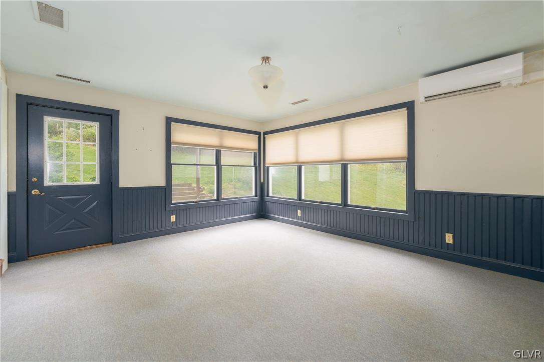 4220 Mountain Road