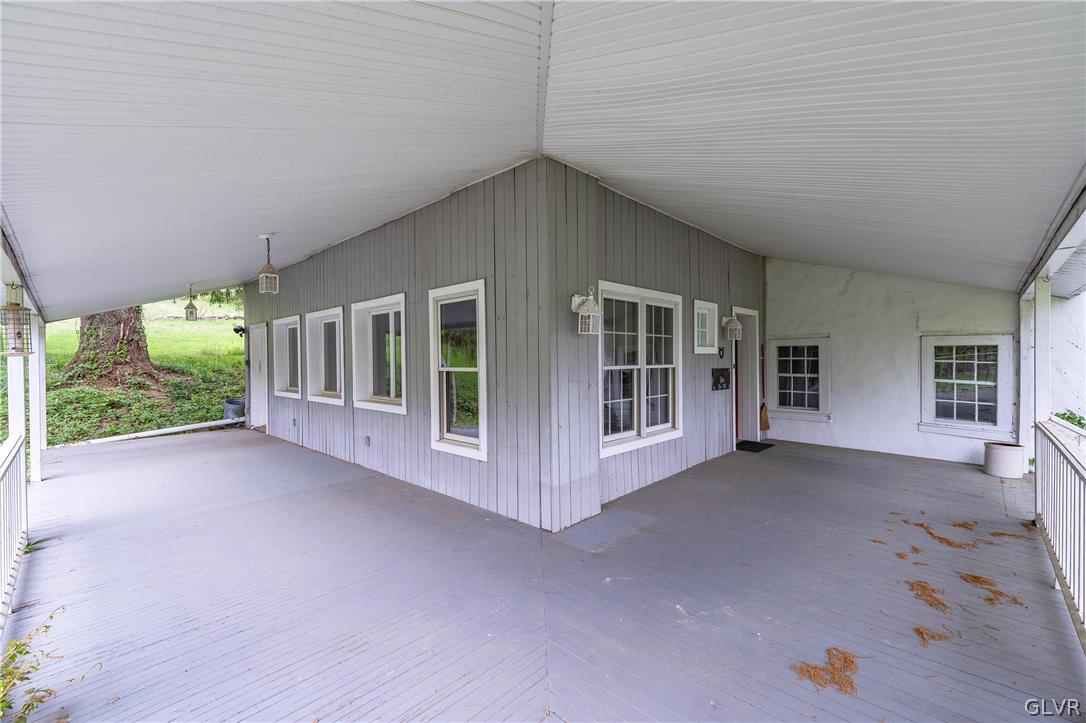 4220 Mountain Road