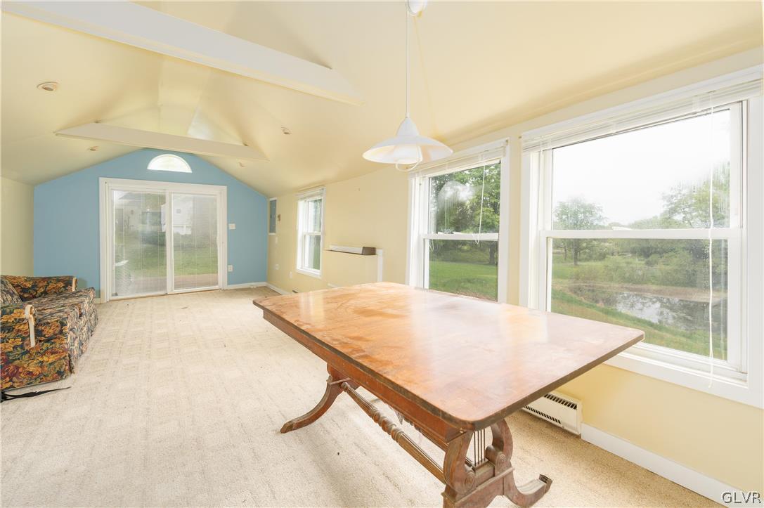 4220 Mountain Road