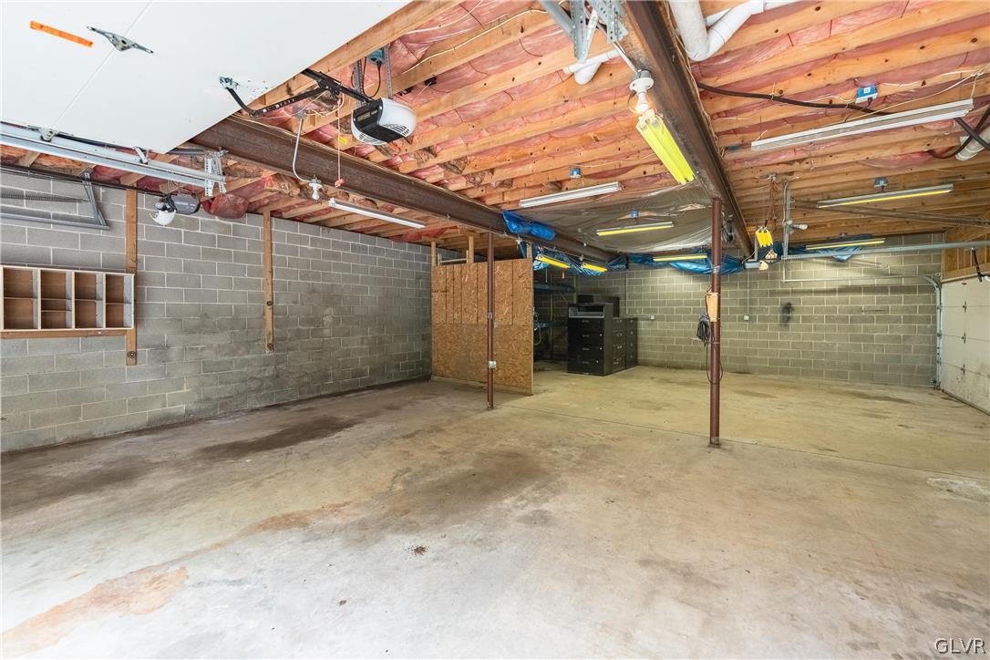 4220 Mountain Road