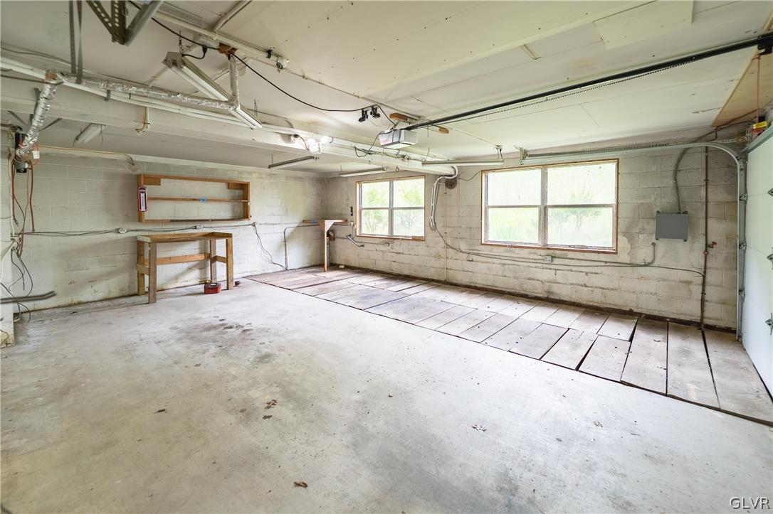 4220 Mountain Road