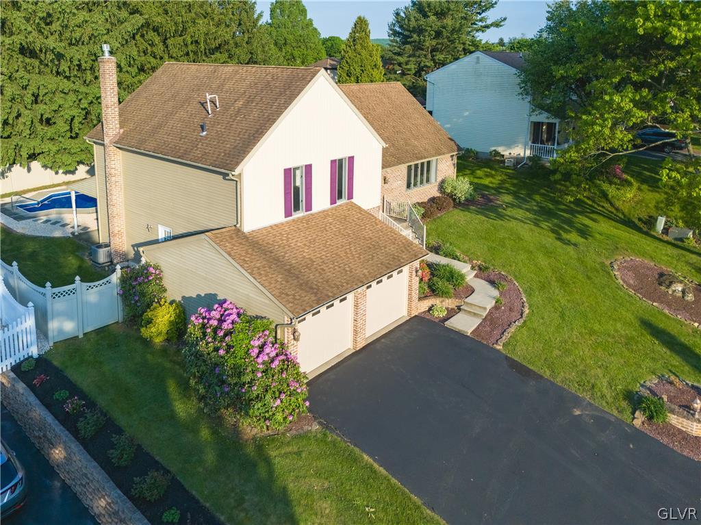 1011 Oldstone Road