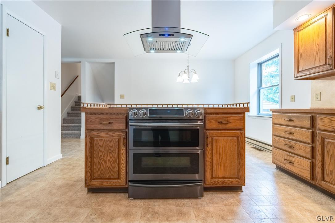 1011 Oldstone Road