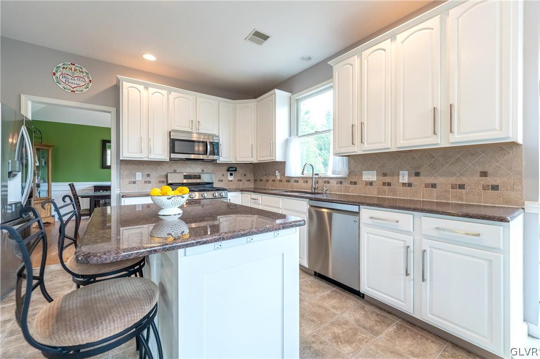 2097 Peppermint Drive
