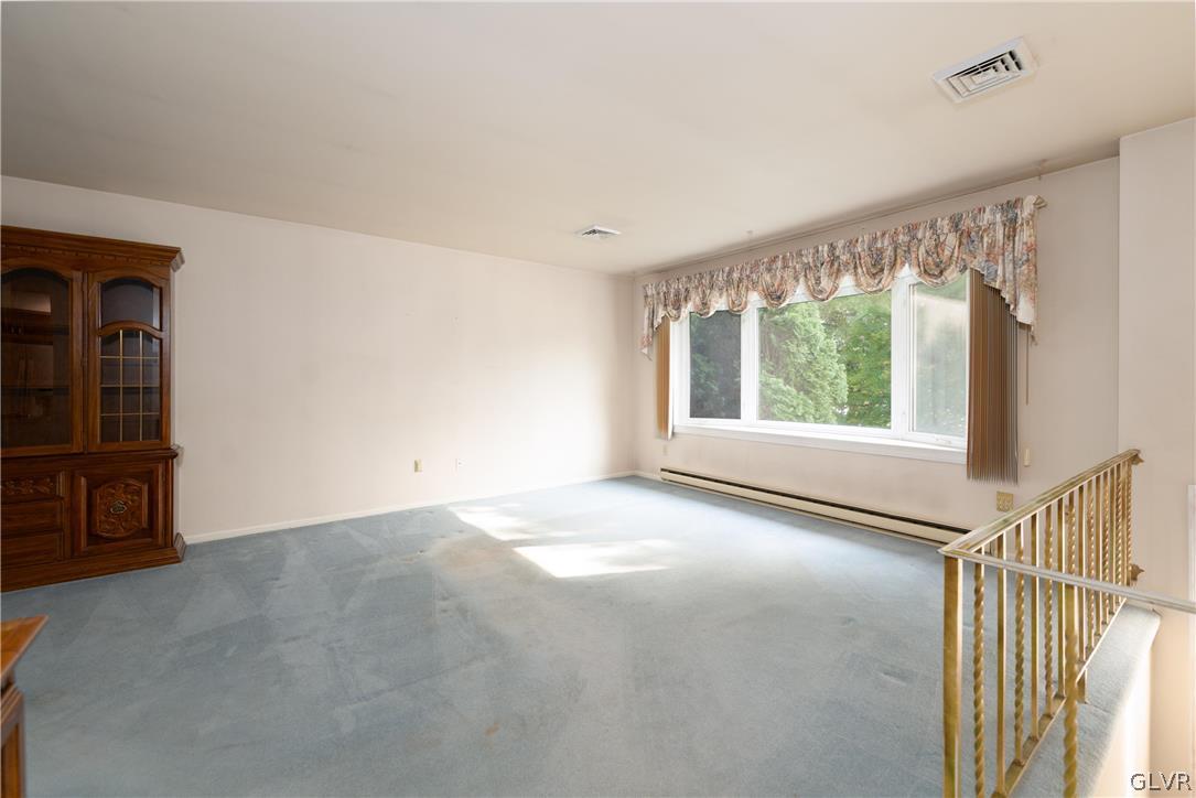315 Lone Lane