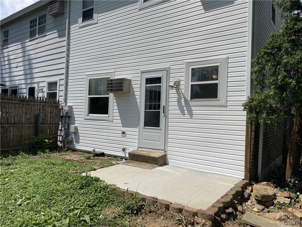 5580 Wedge Lane