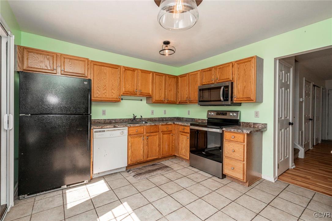 1207 Arbor Court