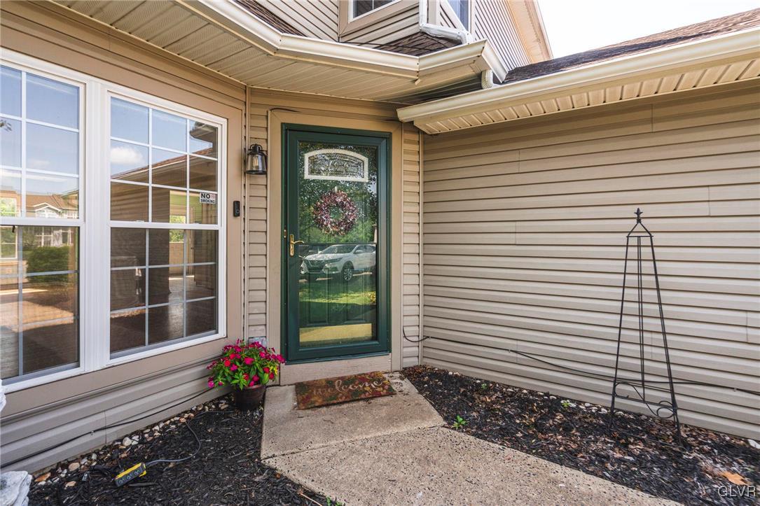 1207 Arbor Court