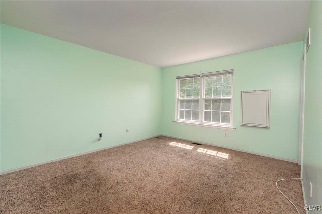 1207 Arbor Court