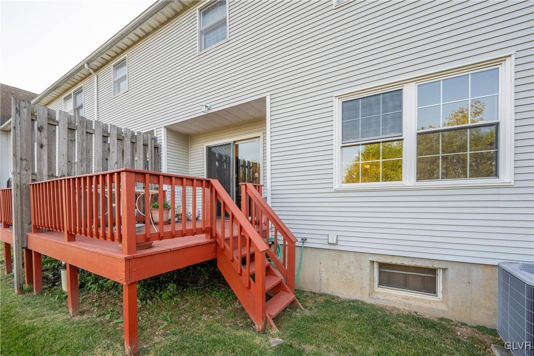 7767 Cross Creek Circle