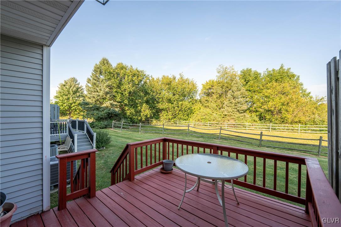 7767 Cross Creek Circle