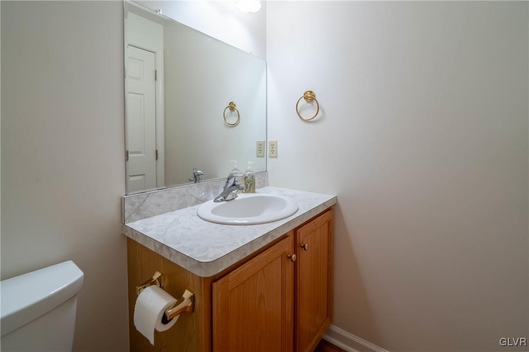 7767 Cross Creek Circle