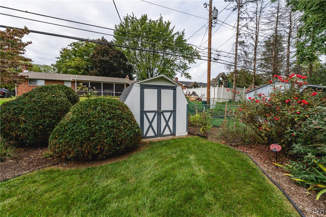7153 Linden Road