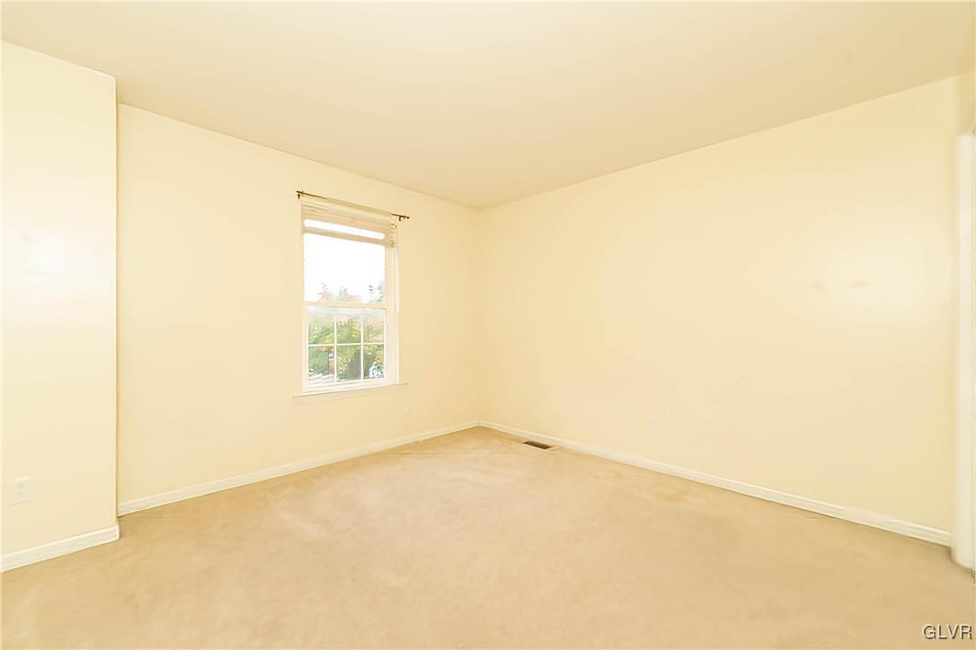 136 Village Walk Drive