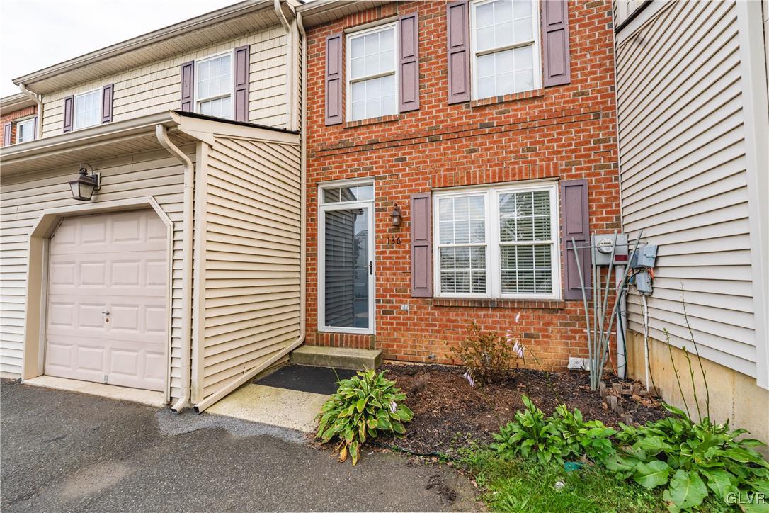 136 Village Walk Drive