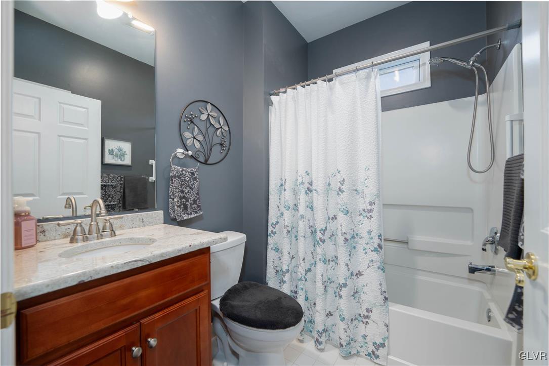 5115 Valley Stream Lane