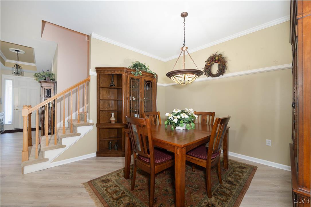 5115 Valley Stream Lane