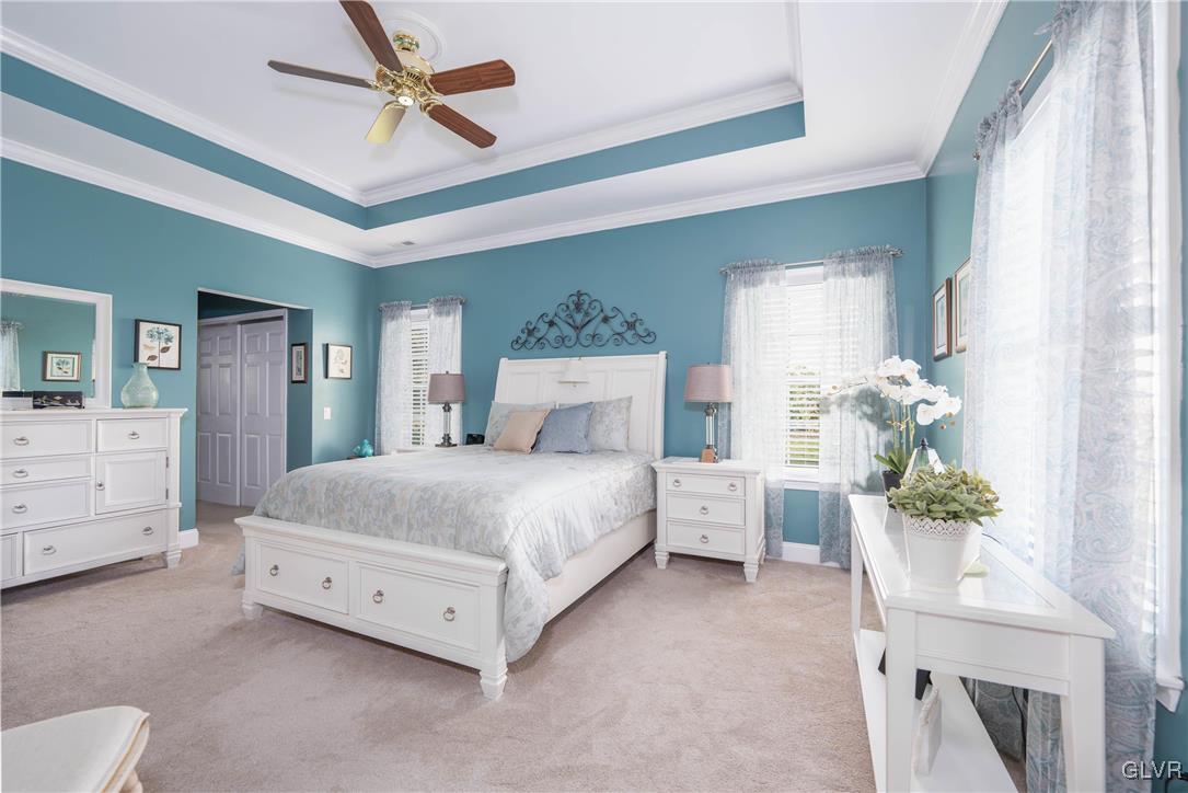 5115 Valley Stream Lane