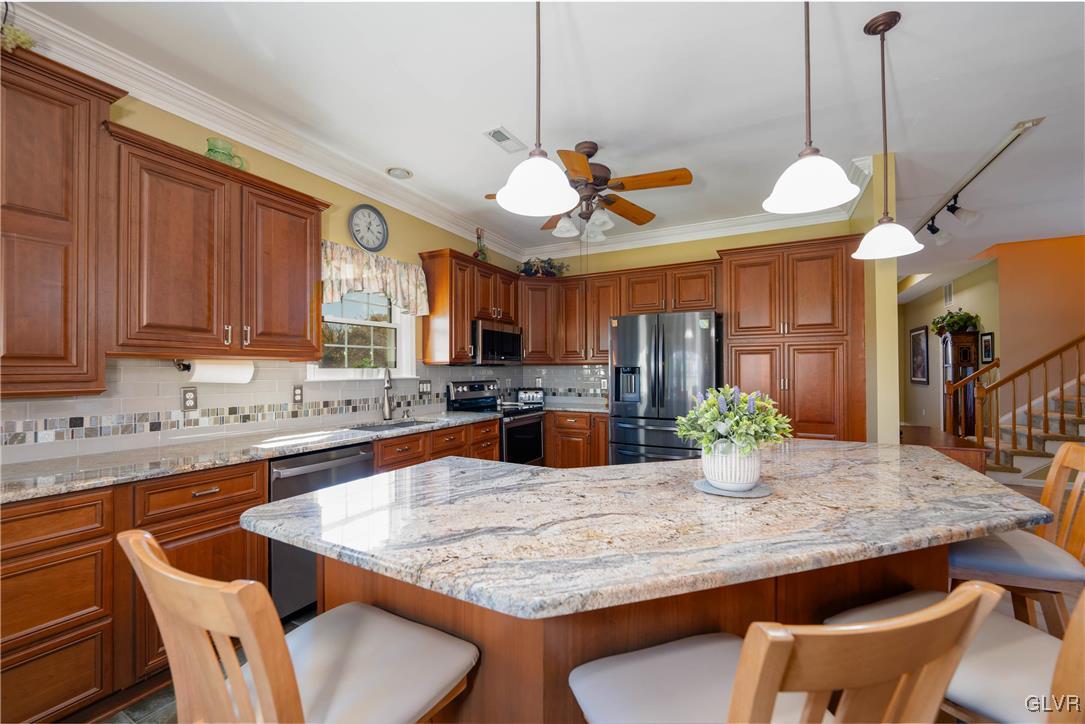 5115 Valley Stream Lane