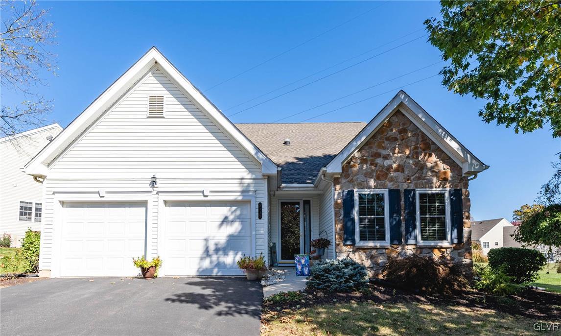 5115 Valley Stream Lane