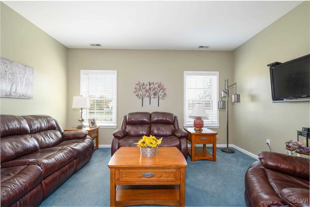 5115 Valley Stream Lane
