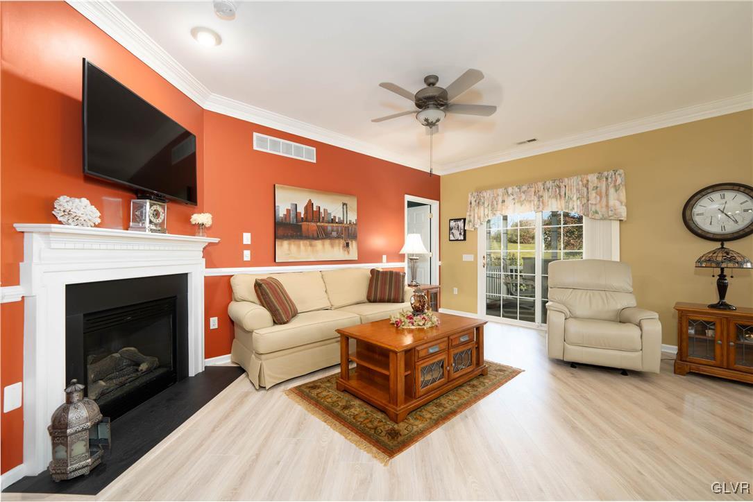 5115 Valley Stream Lane