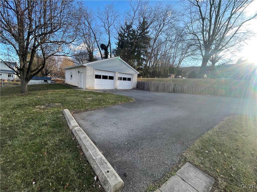 331 Delong Avenue