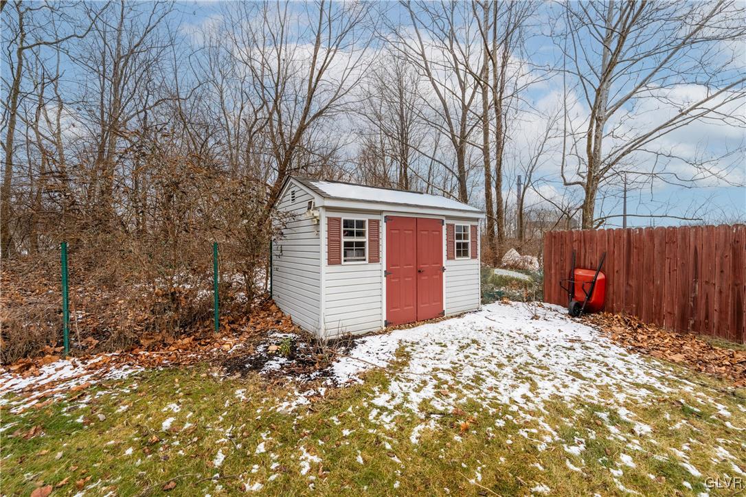 817 Atlas Road