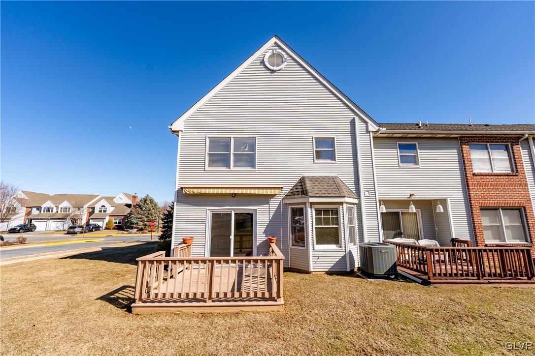 7784 Cross Creek Circle