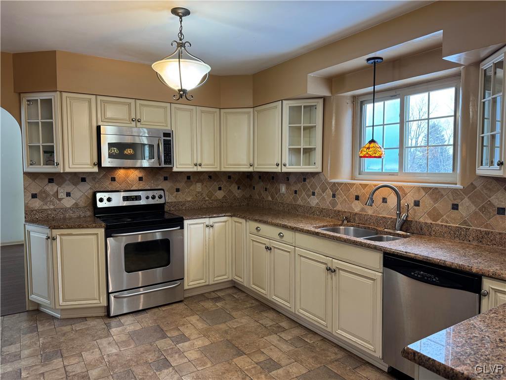 4656 Vera Cruz Road