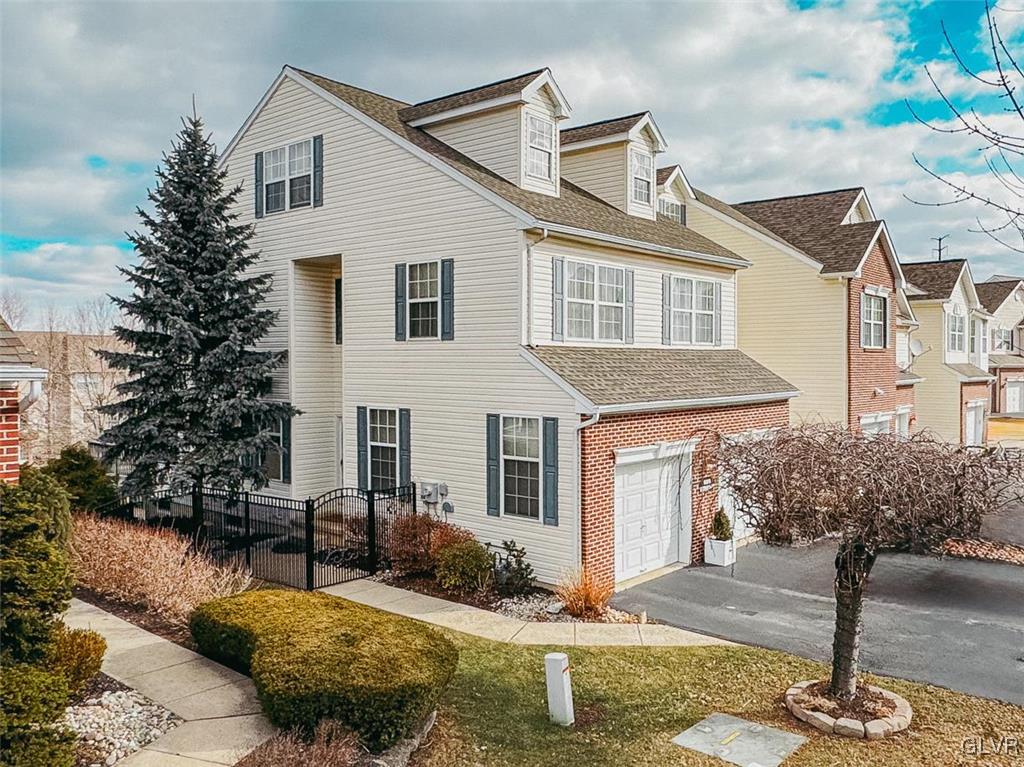 5285 Dartmouth Drive